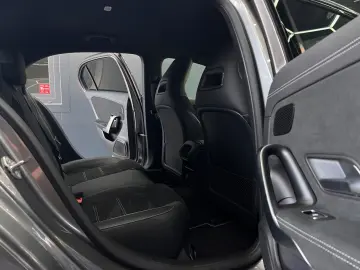 A 180d 8G AMG NIGHT AUGR KAM DAB SOUND TOTW AMBT