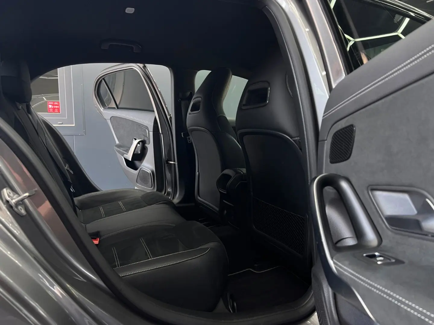 A 180d 8G AMG NIGHT AUGR KAM DAB SOUND TOTW AMBT