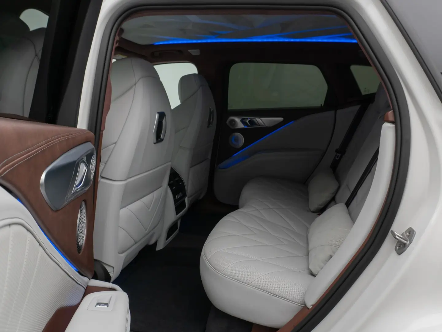 XM Individual M Sitze DAB B&W Massage SoftClose