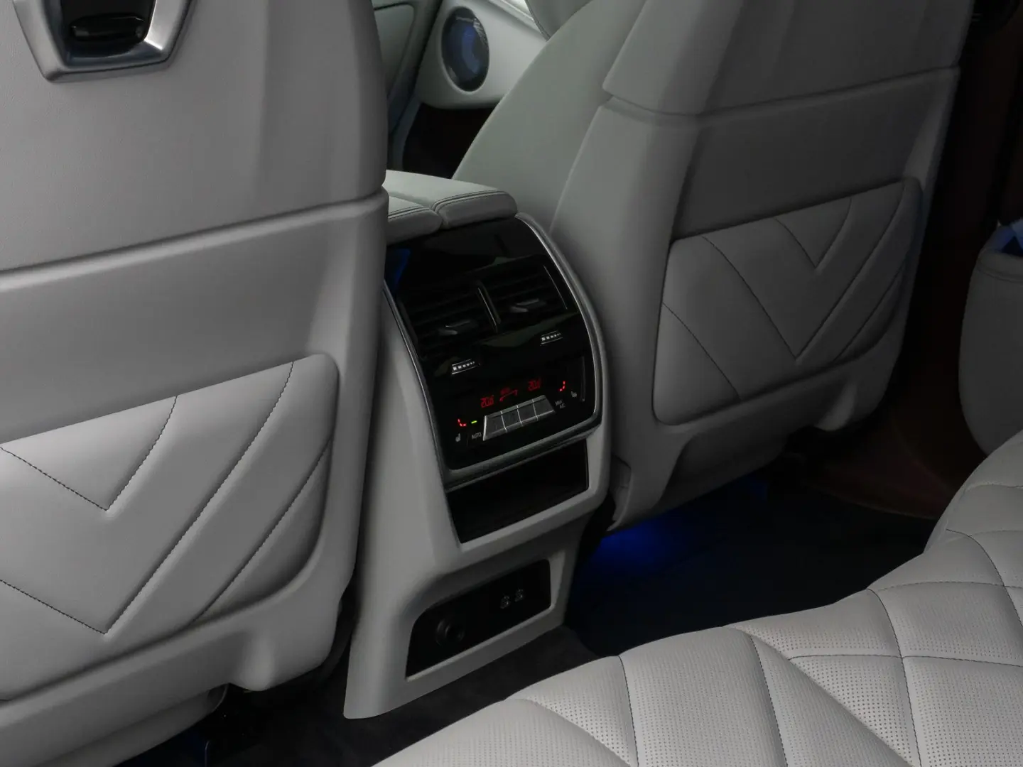 XM Individual M Sitze DAB B&W Massage SoftClose