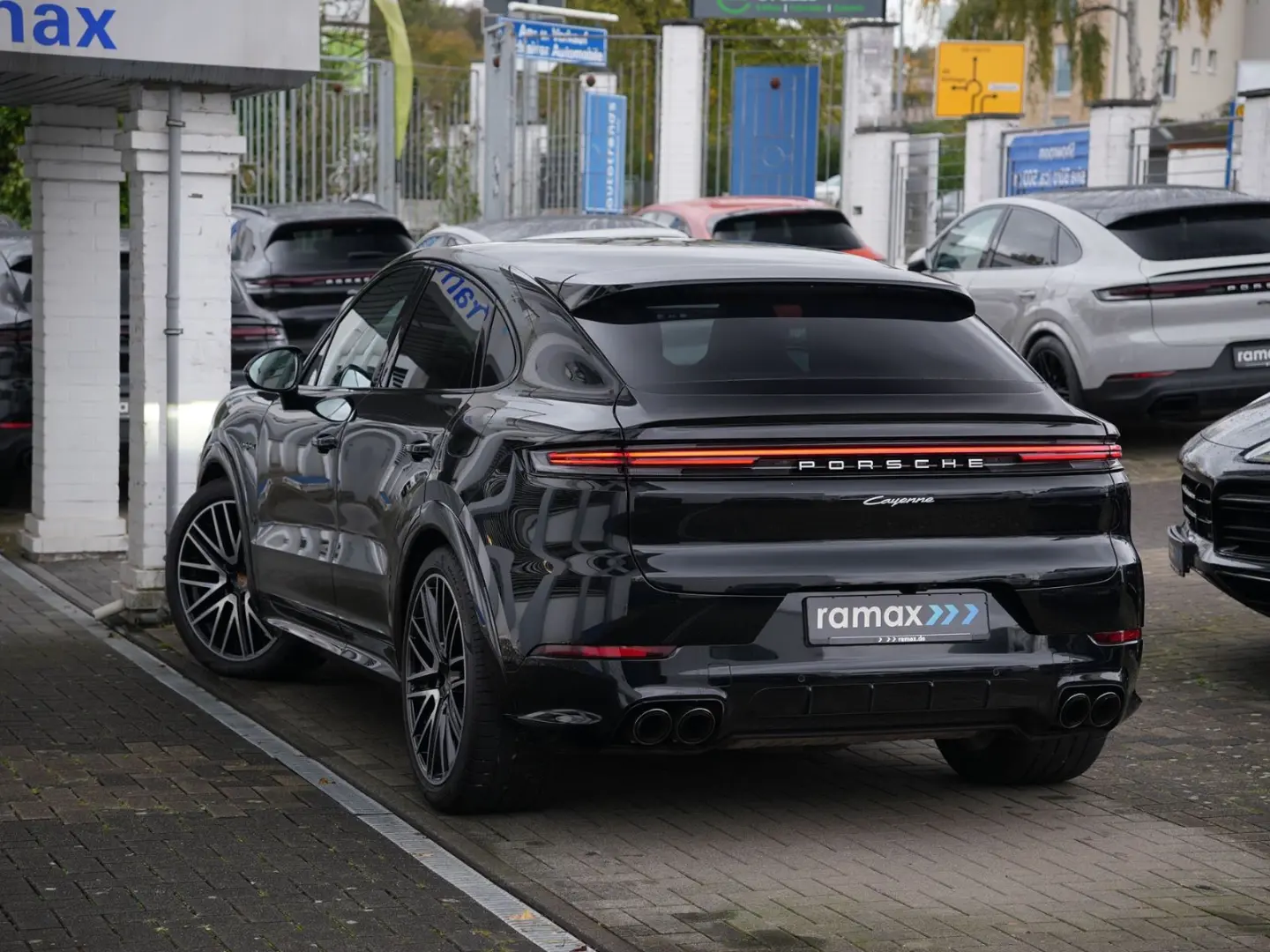 E-Hybrid Coupe SPORTDESIGN