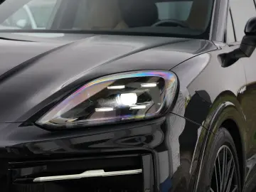 E-Hybrid Coupe SPORTDESIGN