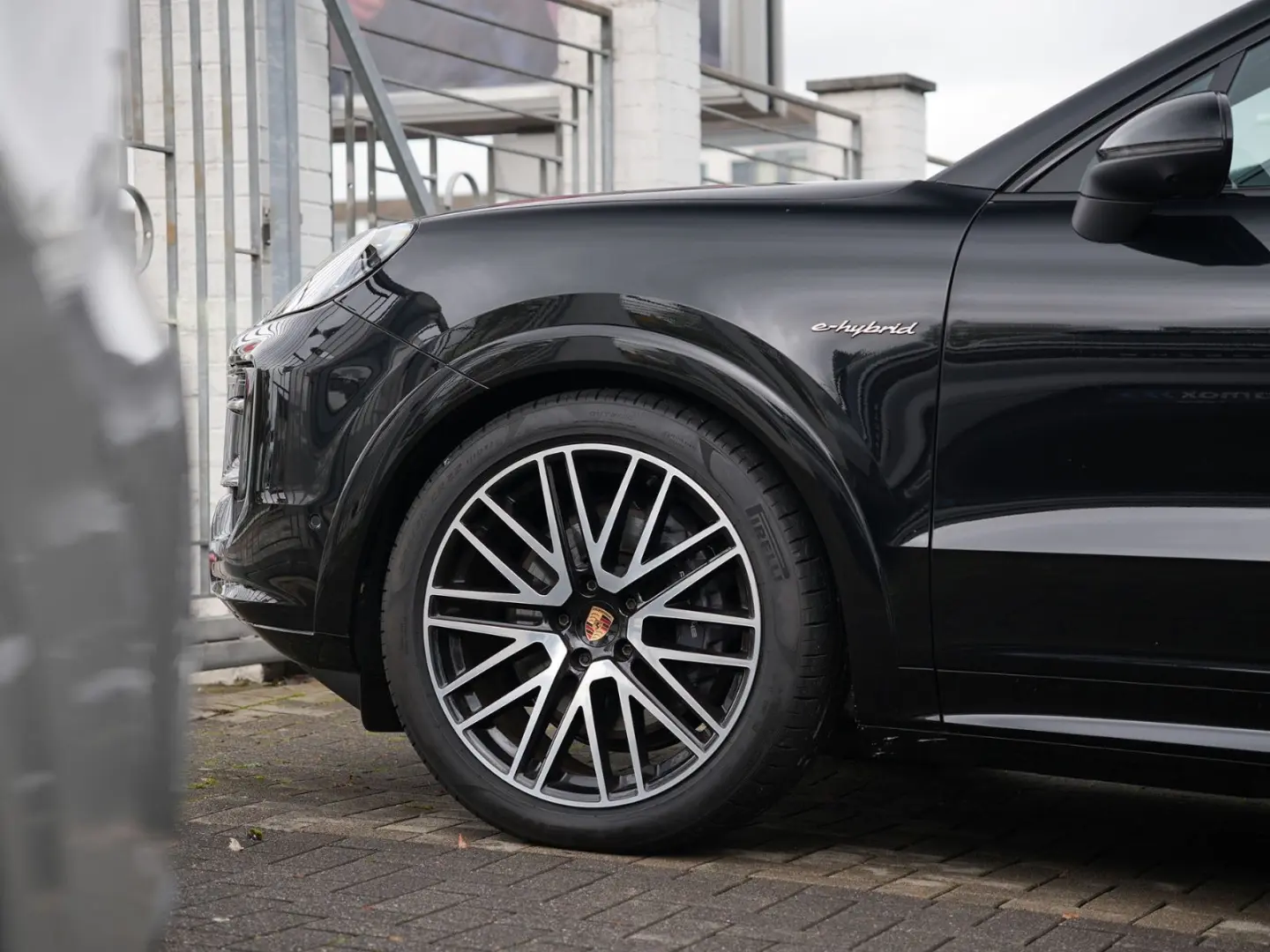 E-Hybrid Coupe SPORTDESIGN