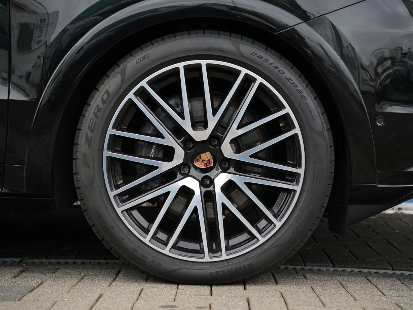 E-Hybrid Coupe SPORTDESIGN