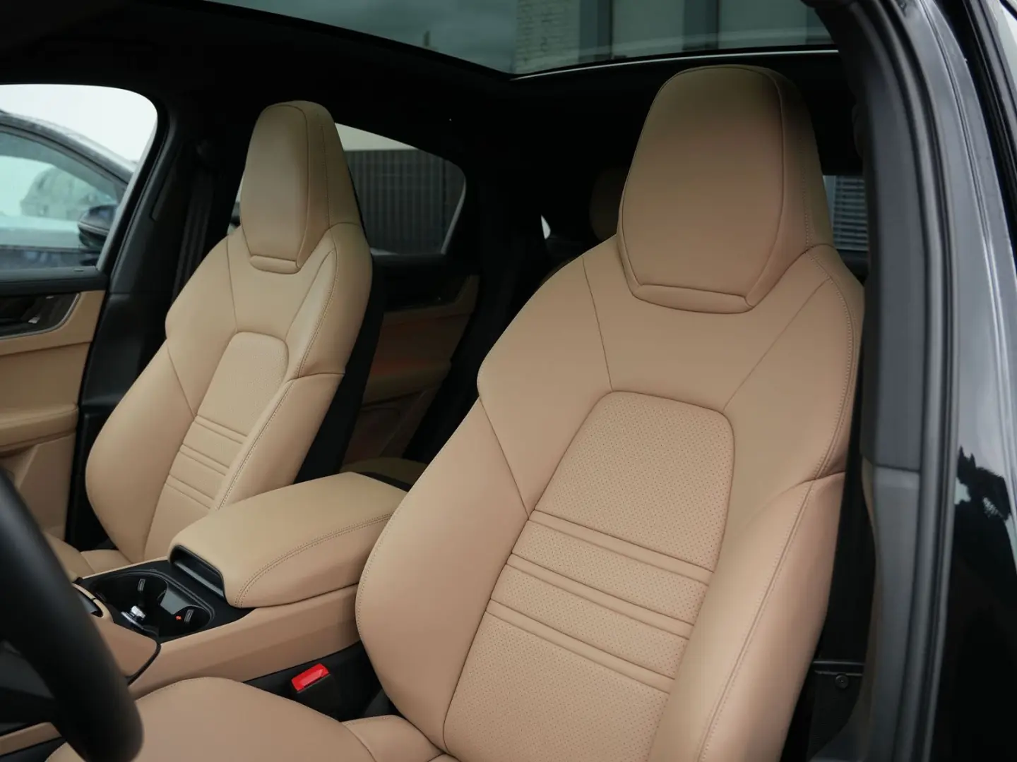 E-Hybrid Coupe SPORTDESIGN