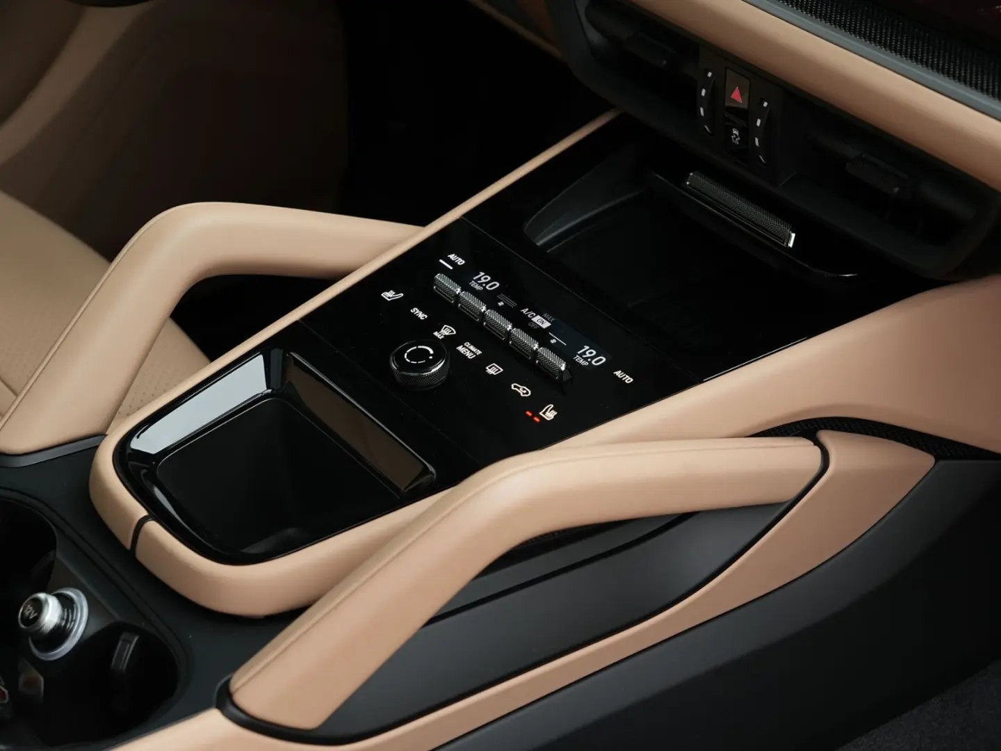 E-Hybrid Coupe SPORTDESIGN