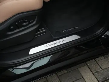 E-Hybrid Coupe SPORTDESIGN