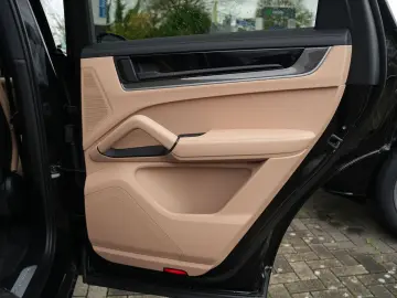 E-Hybrid Coupe SPORTDESIGN
