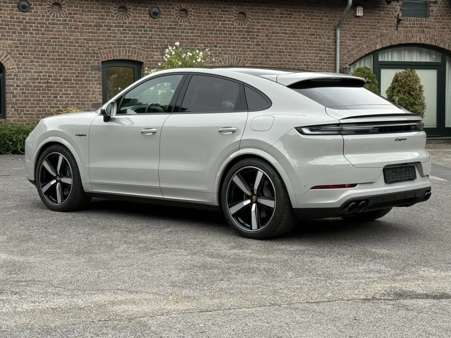 Cayenne E-Hybrid Coupe SPORTDESIGN