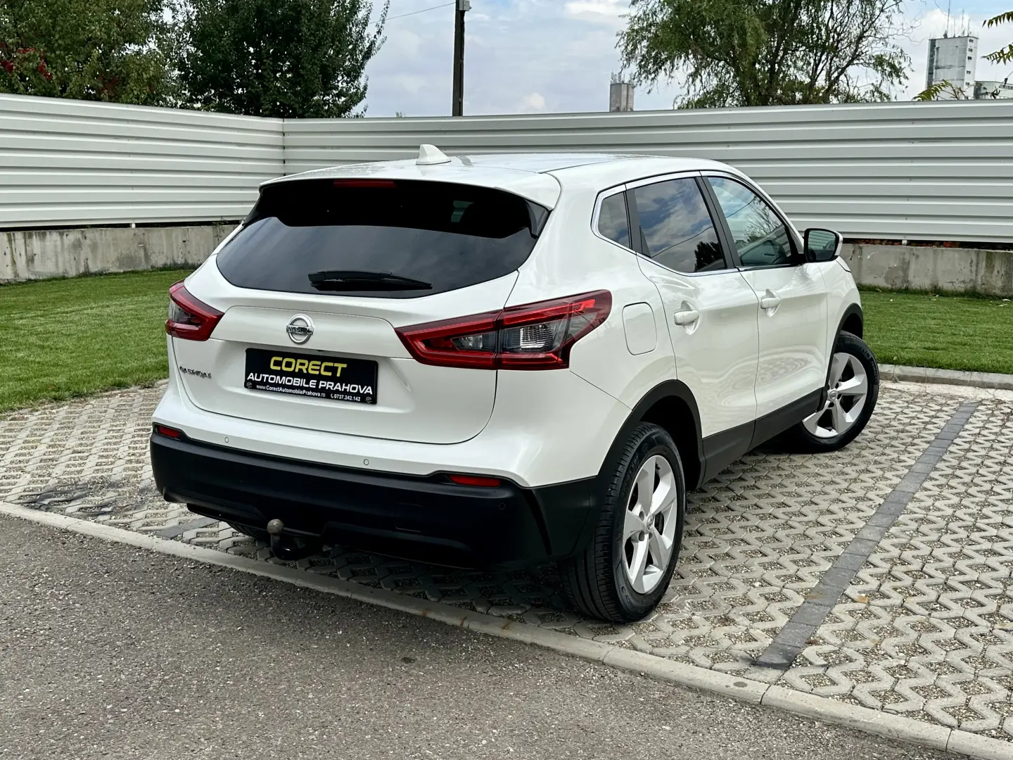 Nissan Qashqai carlig remorcare 154.000 Km  garantie  rate