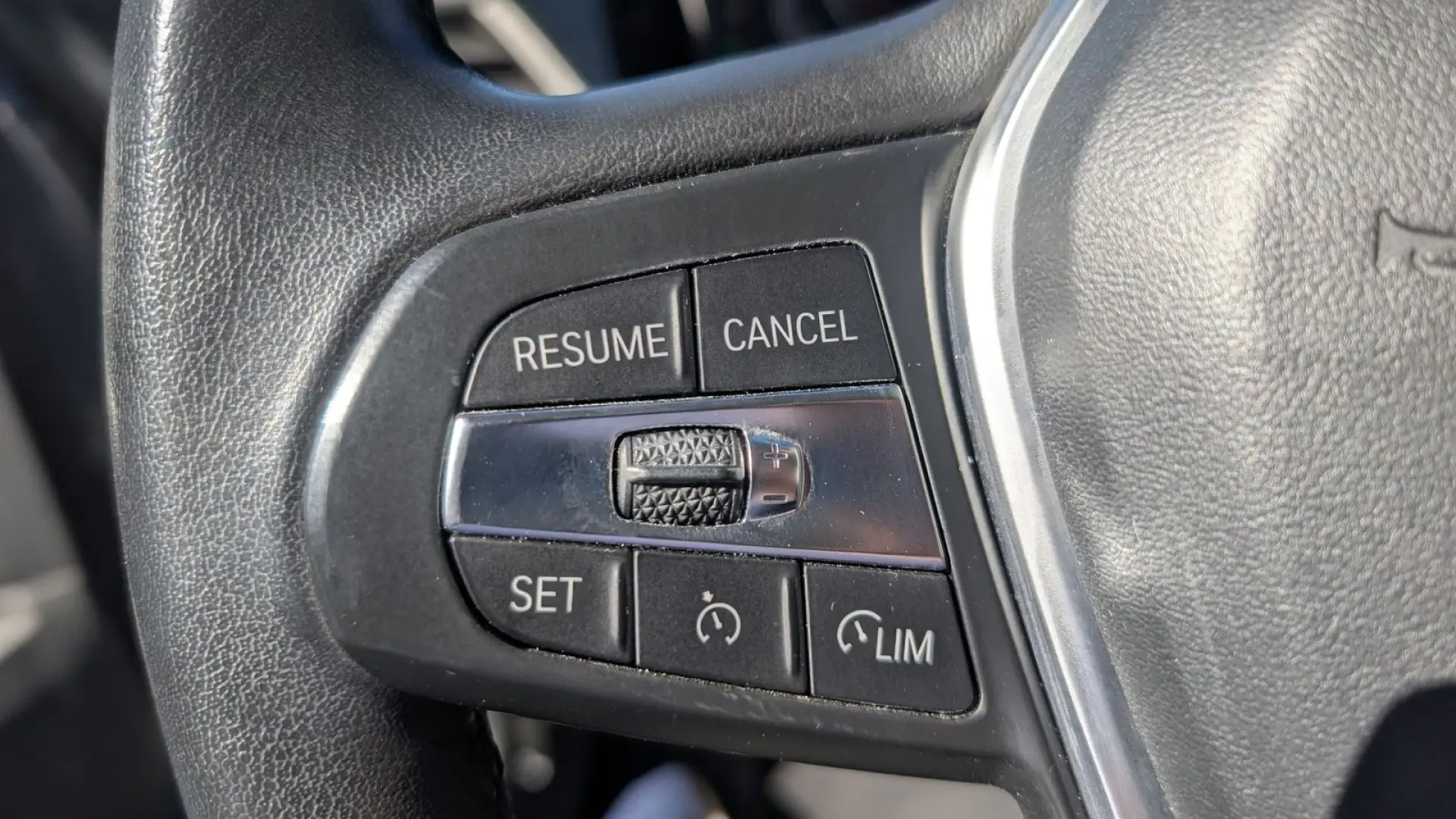 318i Limousine Advantage HiFi LED Komfortzg.