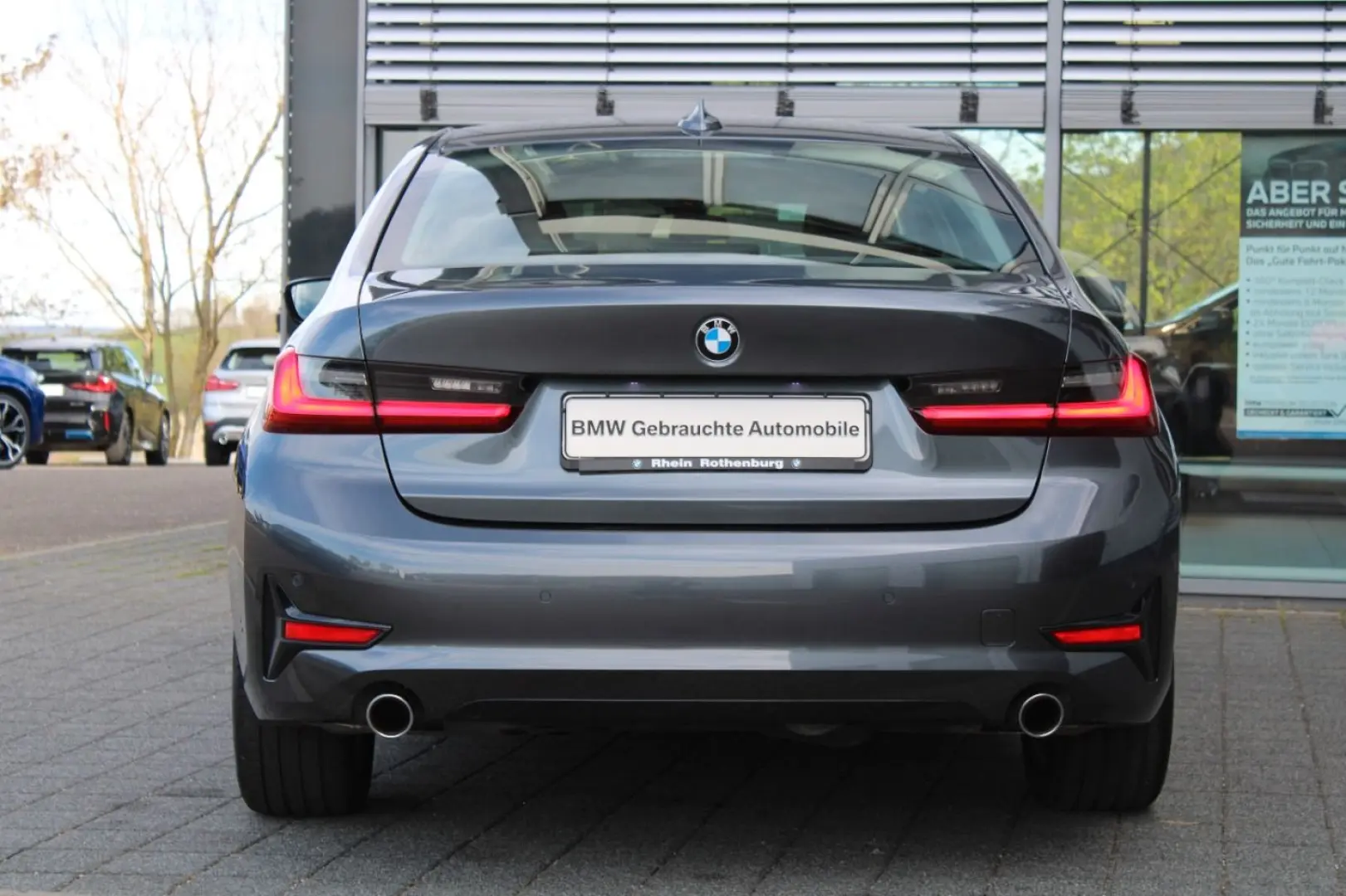 318d Limousine Sport Line Navi Live LED AHK DAB