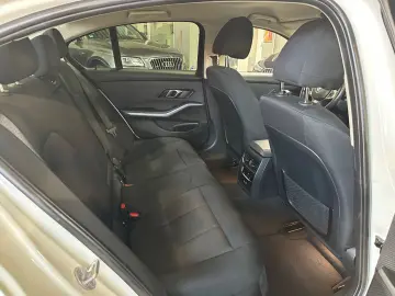 318 i Lim. Advantage  SHZ LED M Felgen PDC EU6d