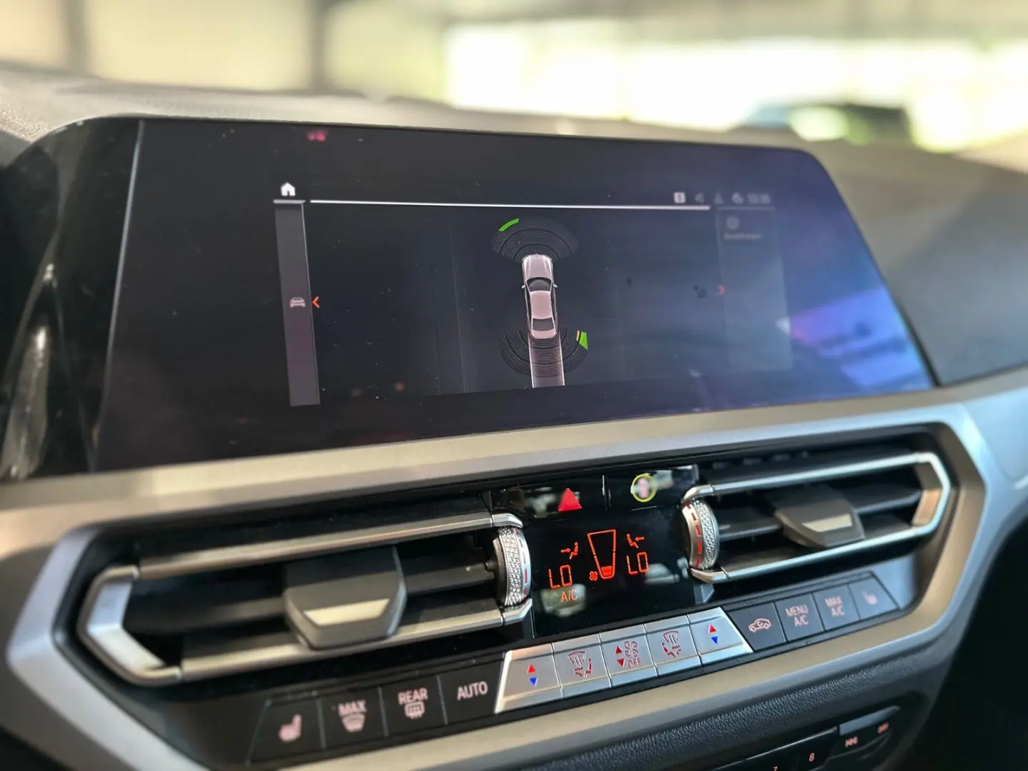 318 i Lim. Advantage  SHZ LED M Felgen PDC EU6d