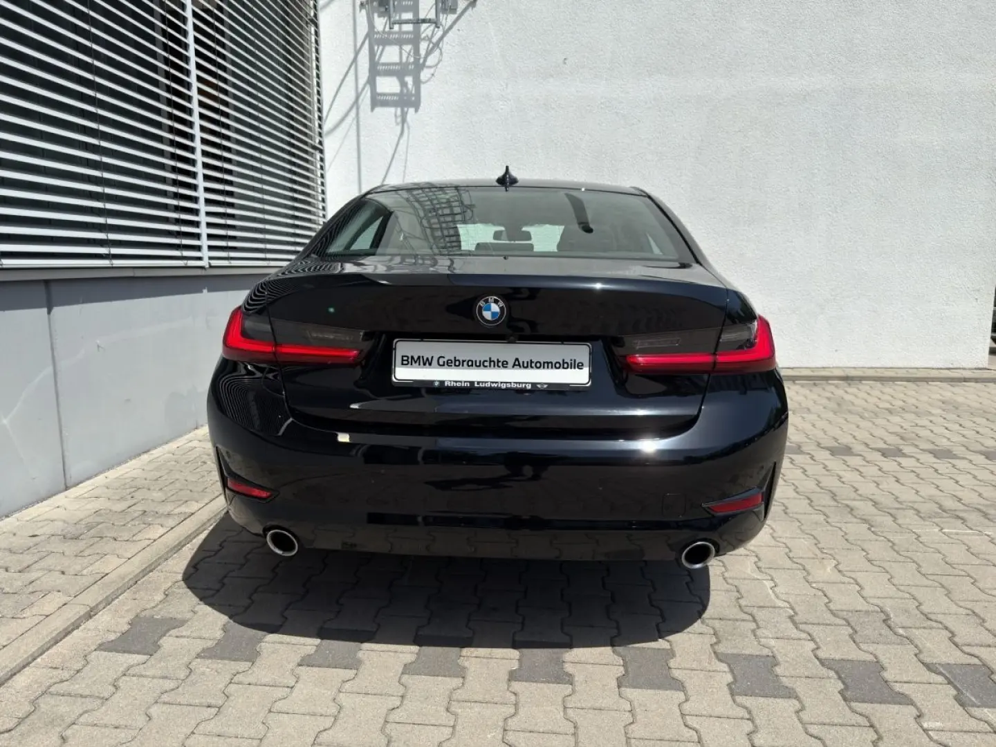 318i LimA Navi LED SHZ ParkAss DAB