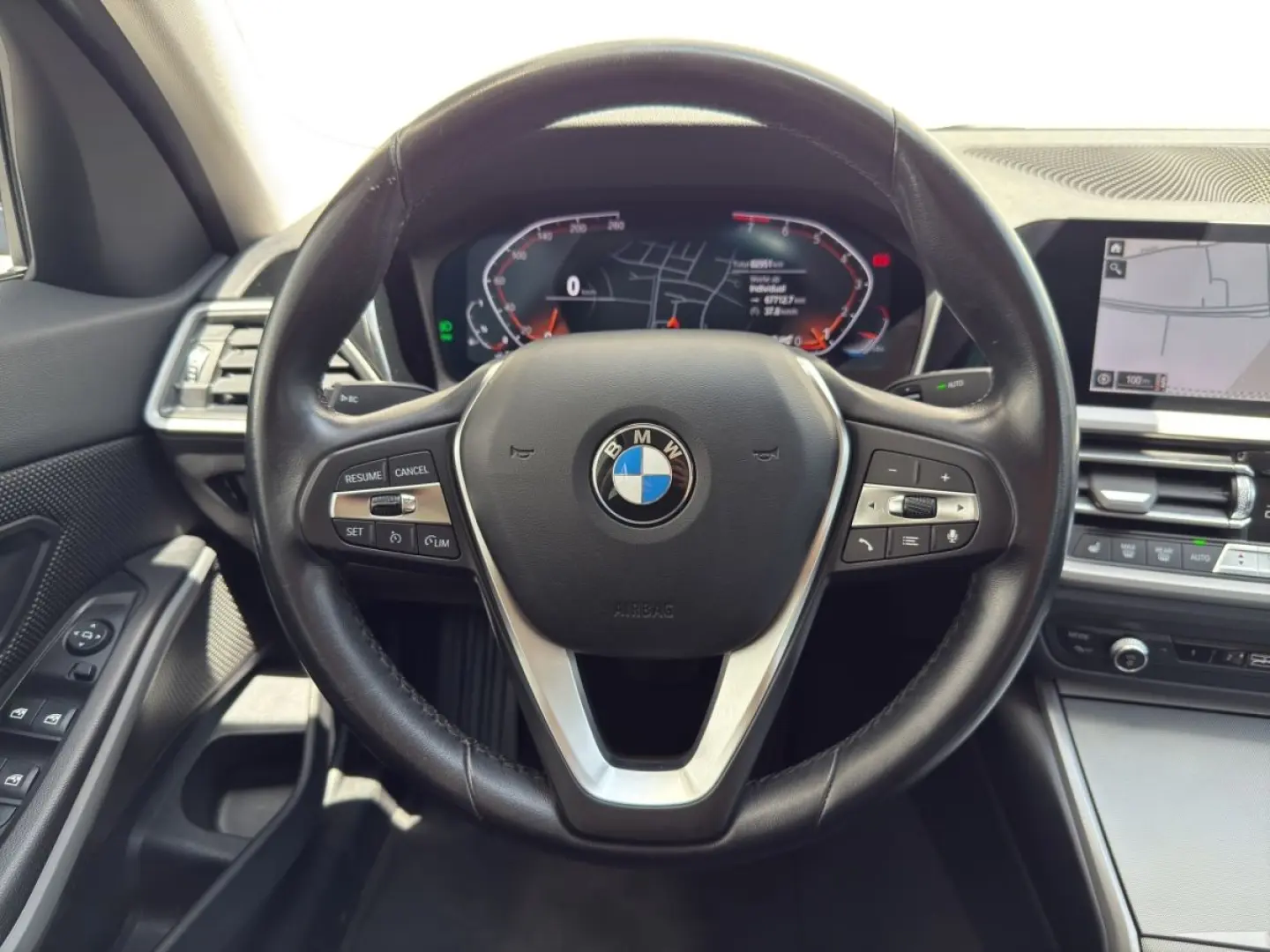 318i LimA Navi LED SHZ ParkAss DAB