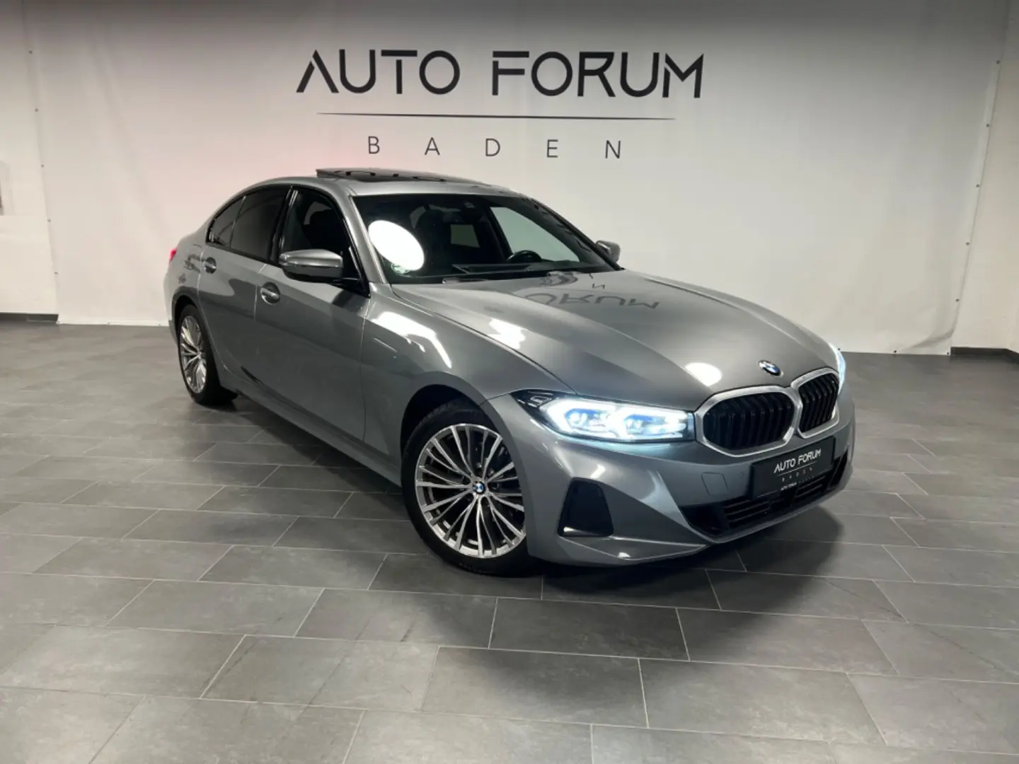 Lim. 320d LiveCockpit ACC LED SD Spur