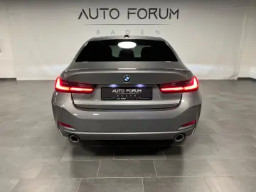 Lim. 320d LiveCockpit ACC LED SD Spur