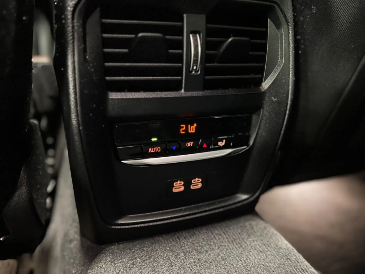 Lim. 320d LiveCockpit ACC LED SD Spur