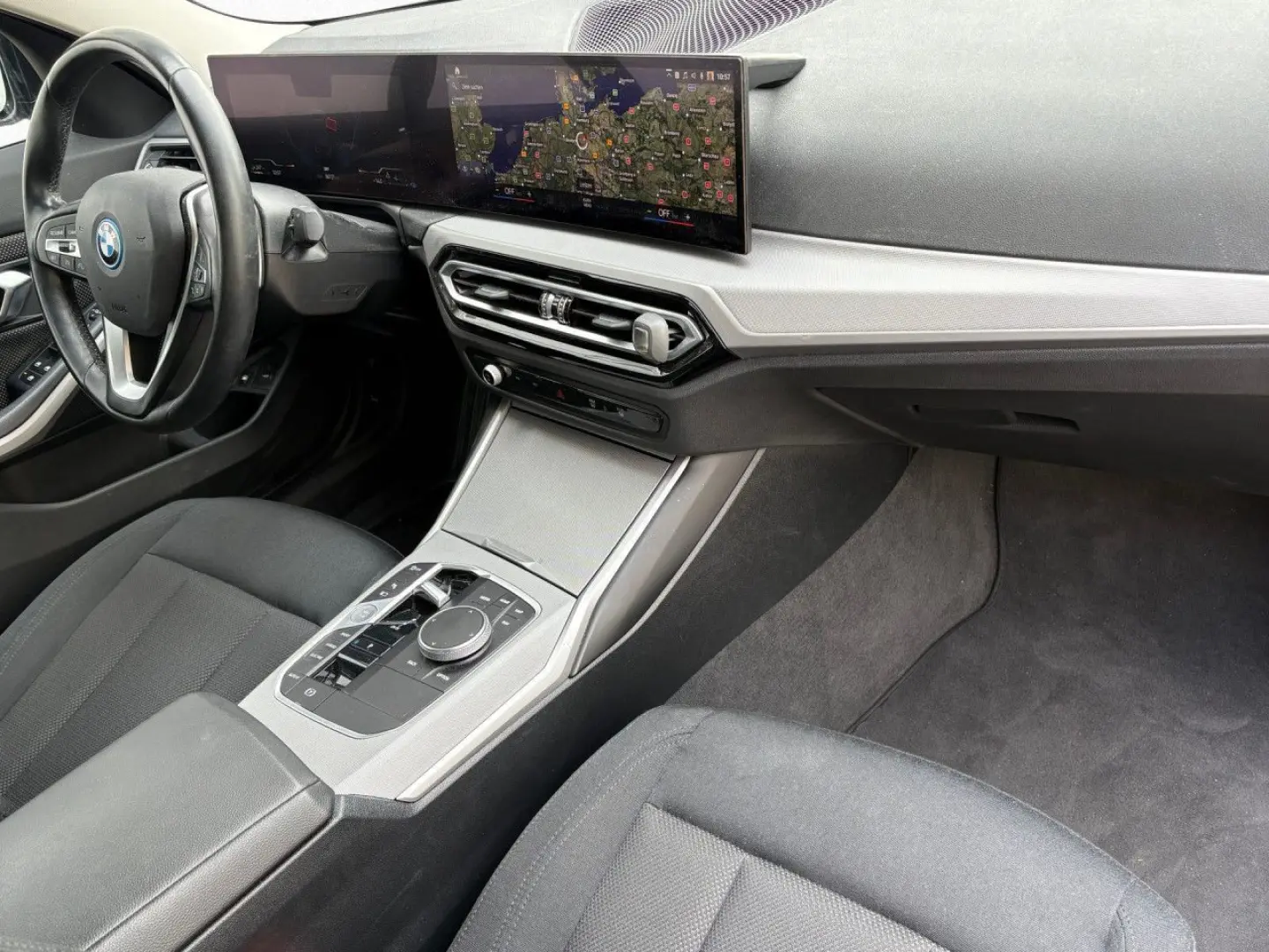 320e Limousine Widscreen Navi DA DAB GSD AHK LED