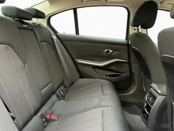 320e Limousine Widscreen Navi DA DAB GSD AHK LED