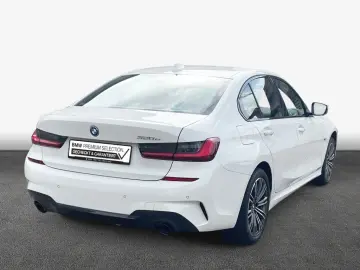 320e Aut. M Sport  AHK