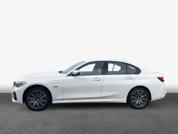 320e Aut. M Sport  AHK