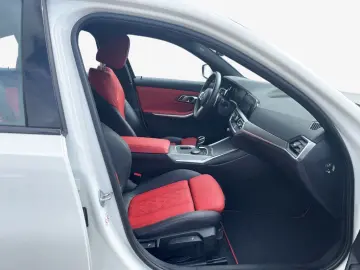 320e Aut. M Sport  AHK