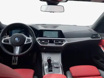 320e Aut. M Sport  AHK