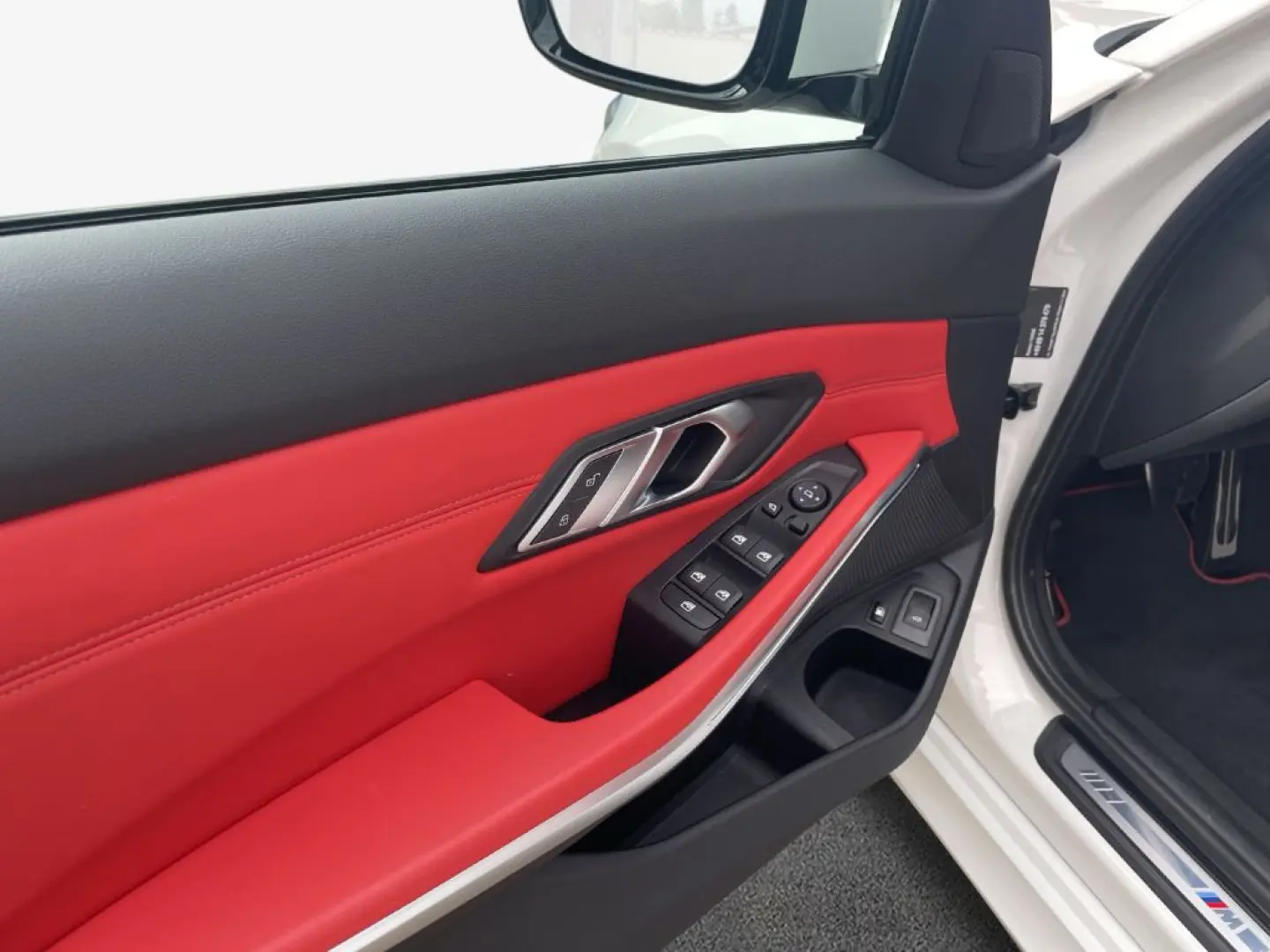 320e Aut. M Sport  AHK