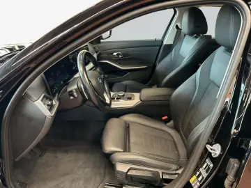 320e Aut.  SHZ  PDC  Sportsitz