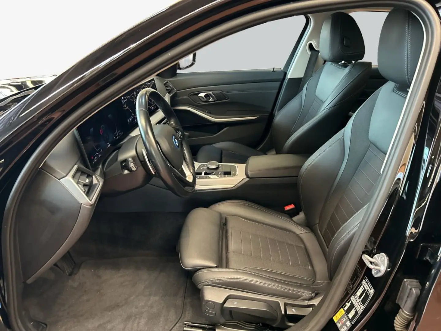 320e Aut.  SHZ  PDC  Sportsitz