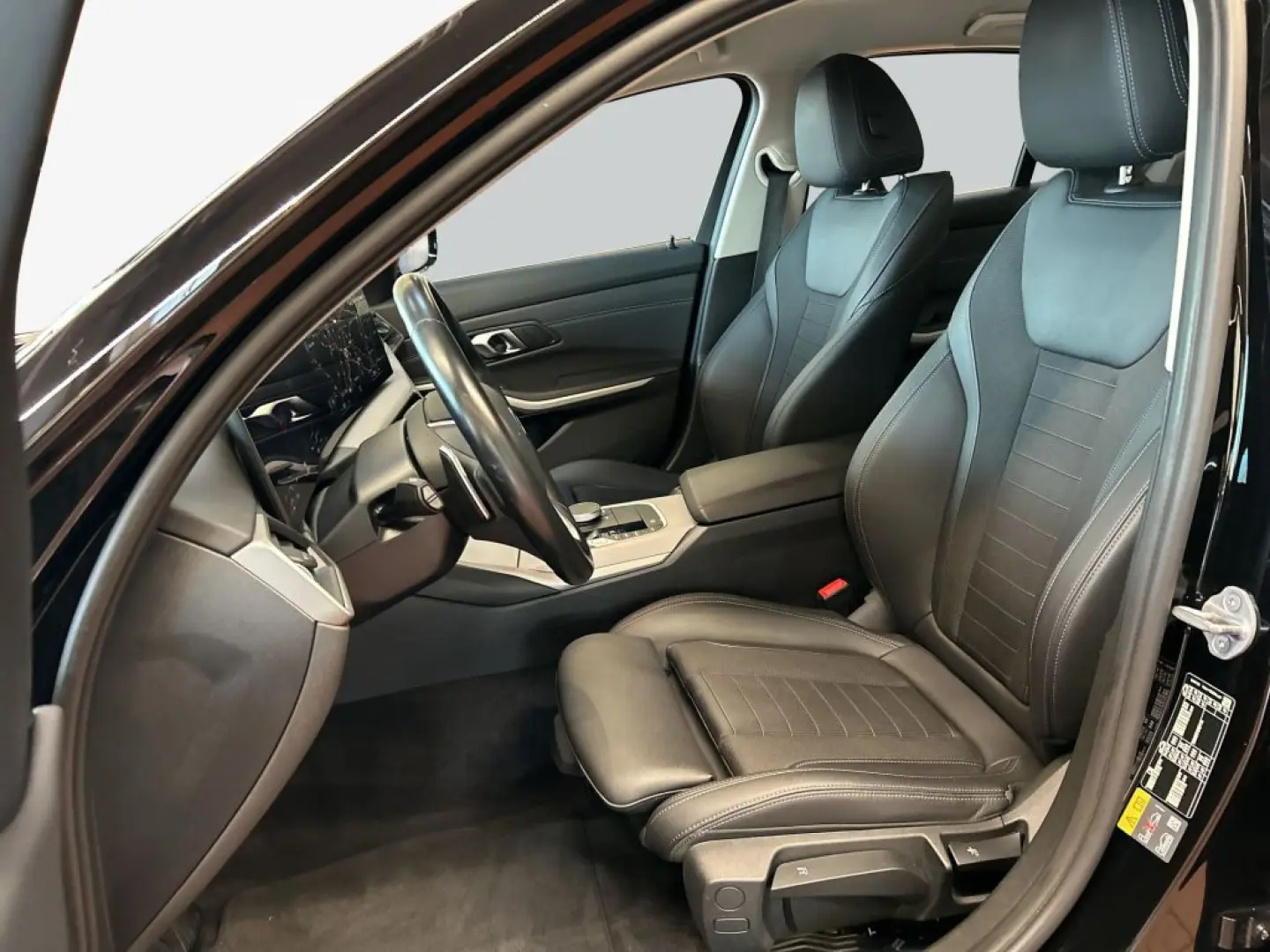 320e Aut.  SHZ  PDC  Sportsitz