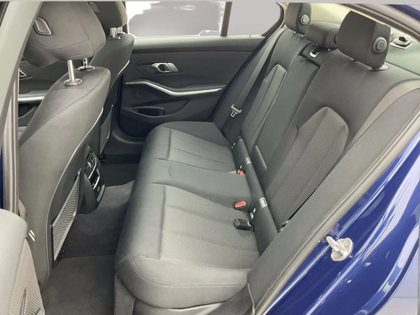 320i Limousine Navi Head-Up Laser PDC HiFi