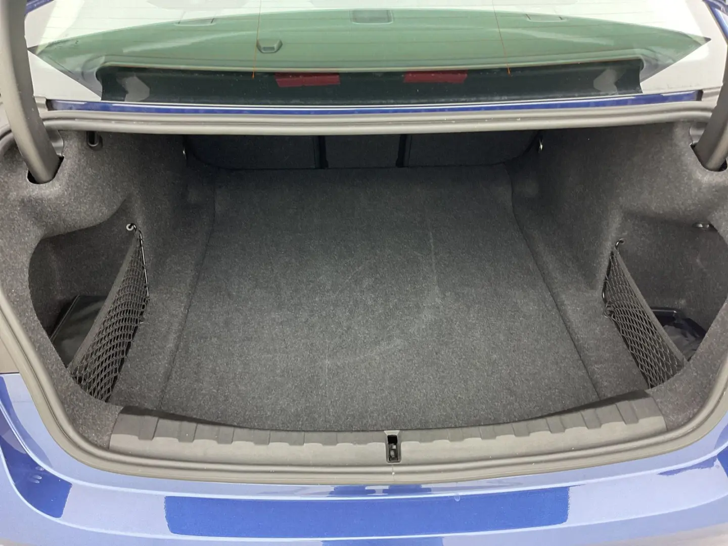 320i Limousine Navi Head-Up Laser PDC HiFi