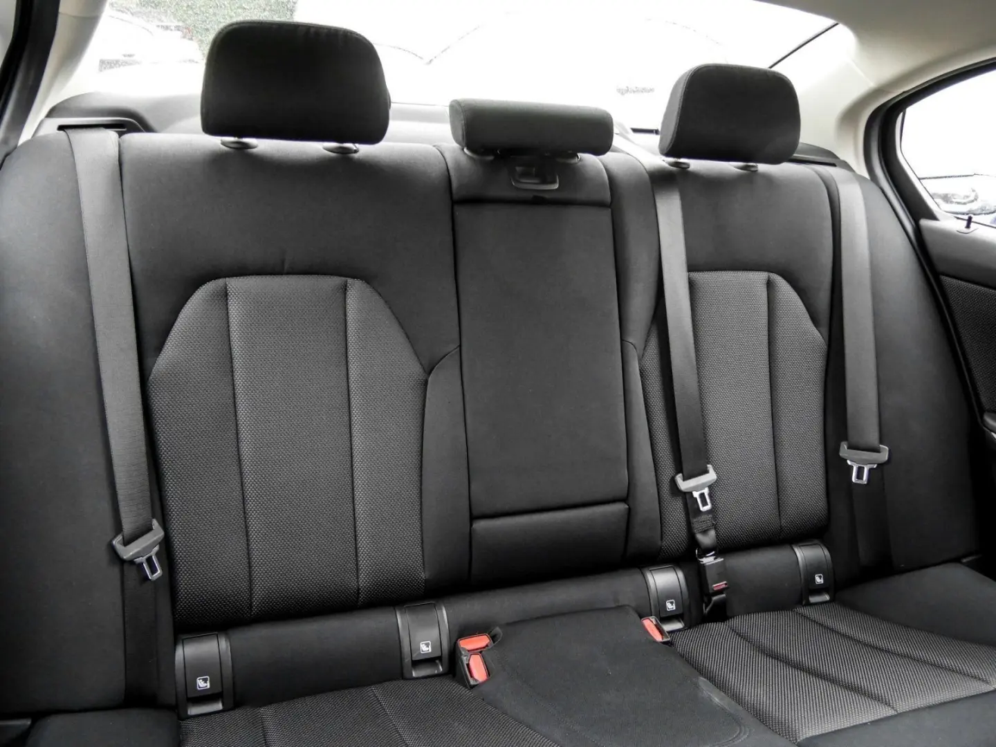 320e ADVANTAGE HiFi SHZ LC PROF 17