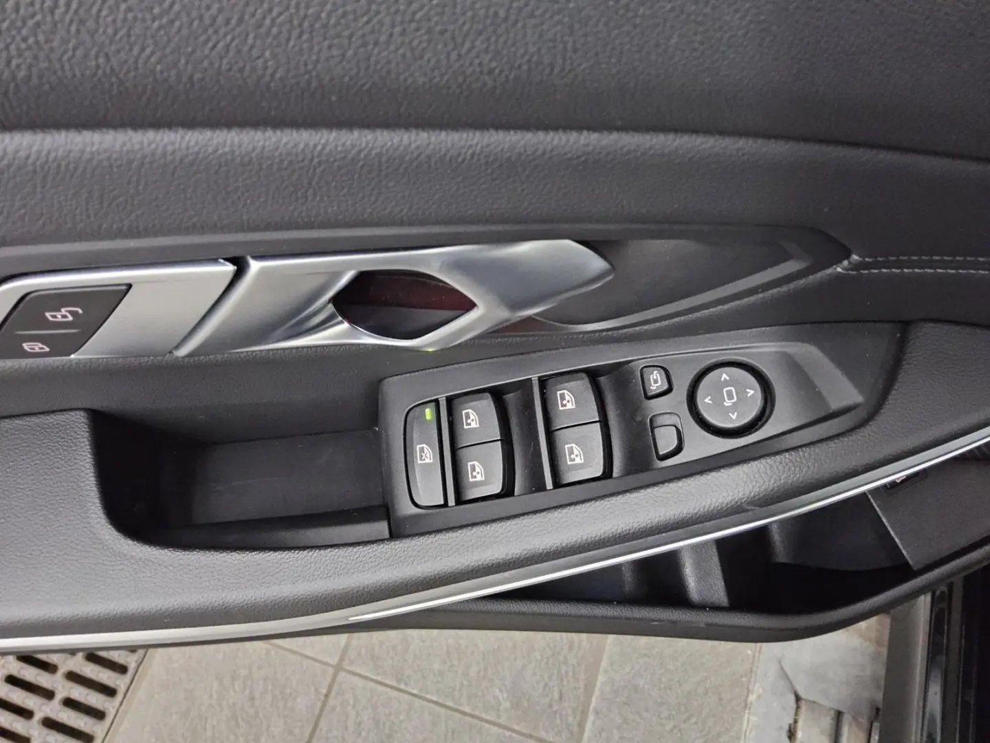 320e Sport-Line Navi LED LC Prof. Hifi RFK