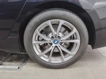 320e Sport-Line Navi LED LC Prof. Hifi RFK