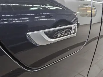 320e Sport-Line Navi LED LC Prof. Hifi RFK