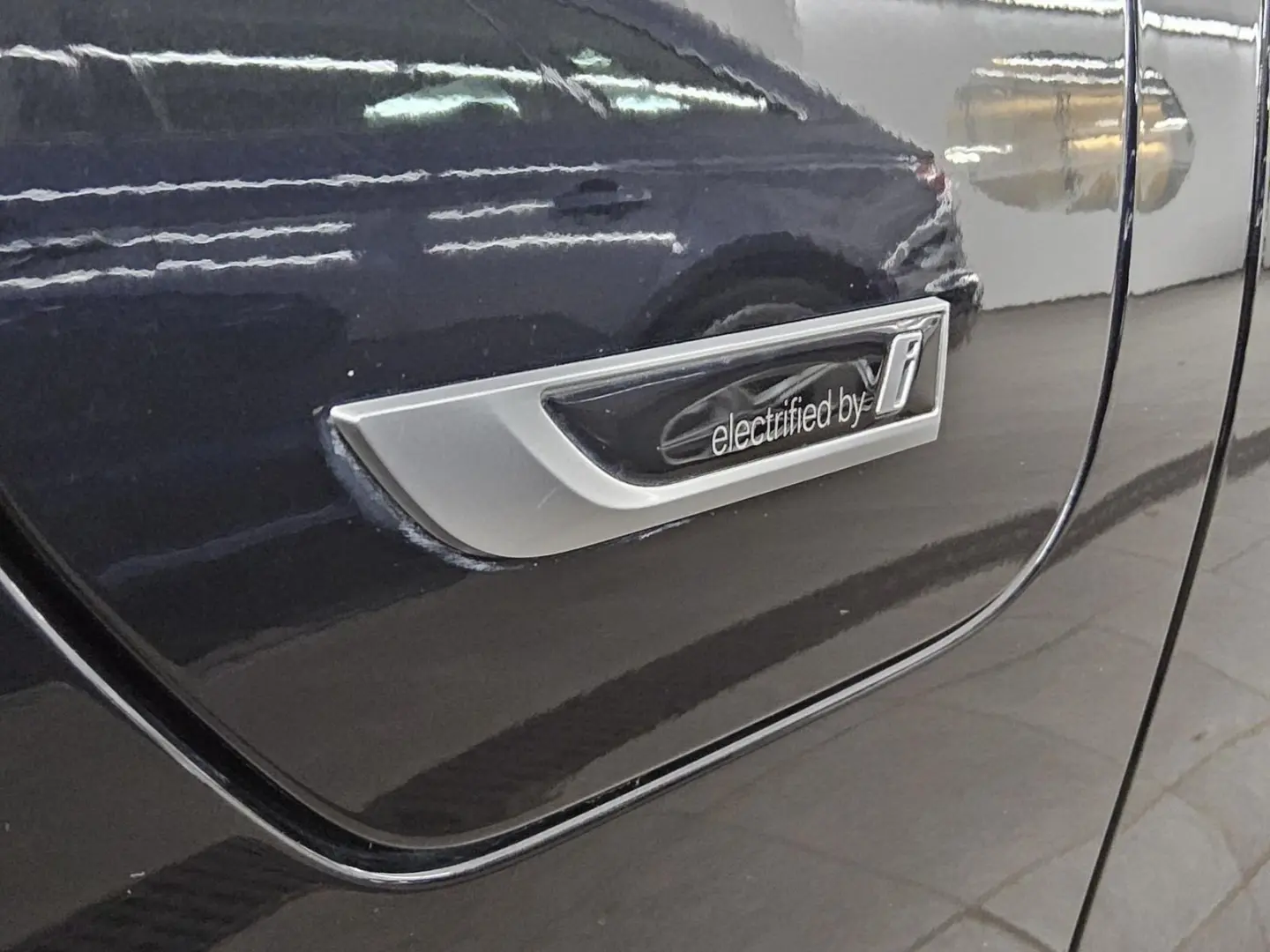 320e Sport-Line Navi LED LC Prof. Hifi RFK