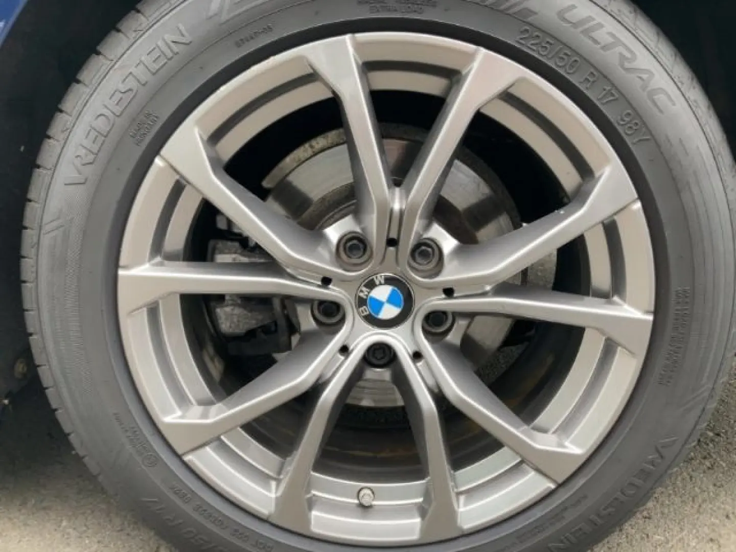 320 i Lim Sport Line Navi Dig Cockpit LED 3-Zone