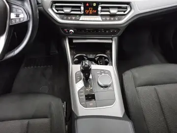 320e Advantage Navi LC Prof. LED PDC Shz