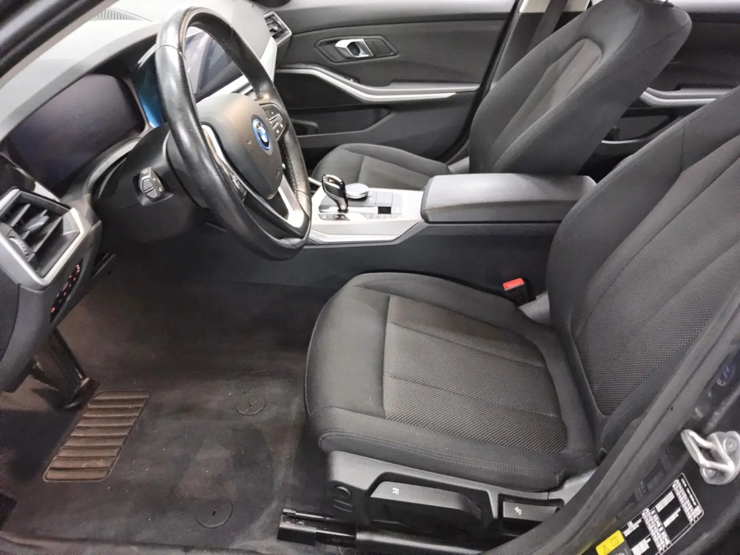 320e Advantage Navi LC Prof. LED PDC Shz