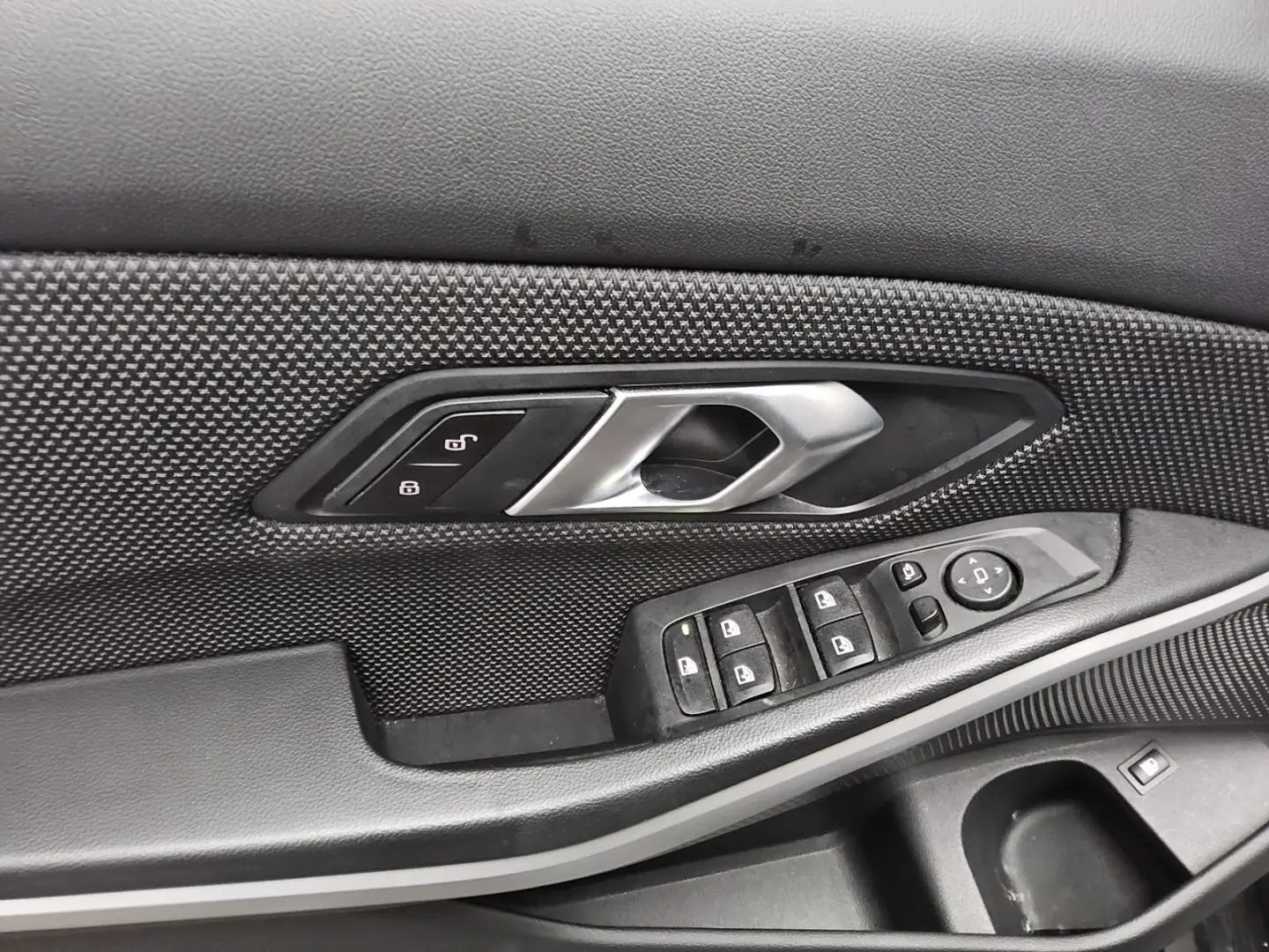 320e Advantage Navi LC Prof. LED PDC Shz