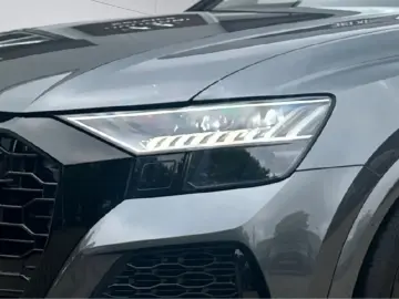 RSQ8 quattro Dynamik  305km h B&O Massage