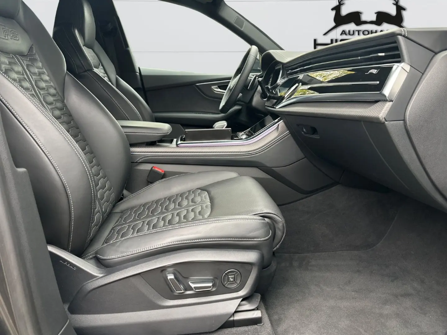 RSQ8 quattro Dynamik  305km h B&O Massage
