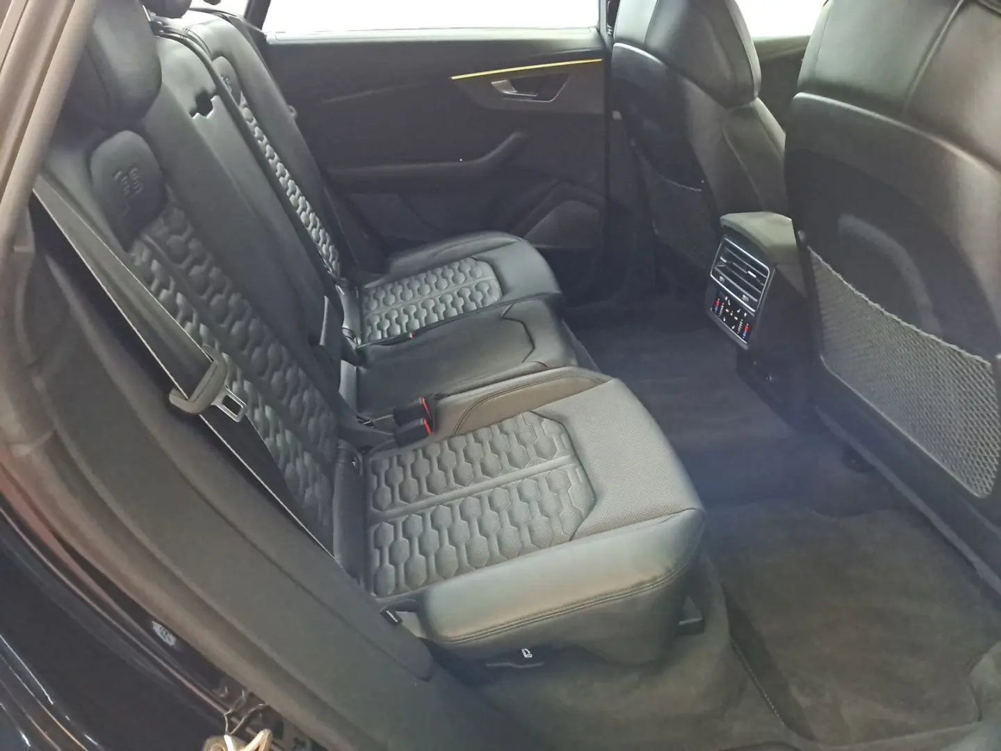 RS Q8 TFSI quattro  AHK PANO B&O HEAD-UP STANDHE