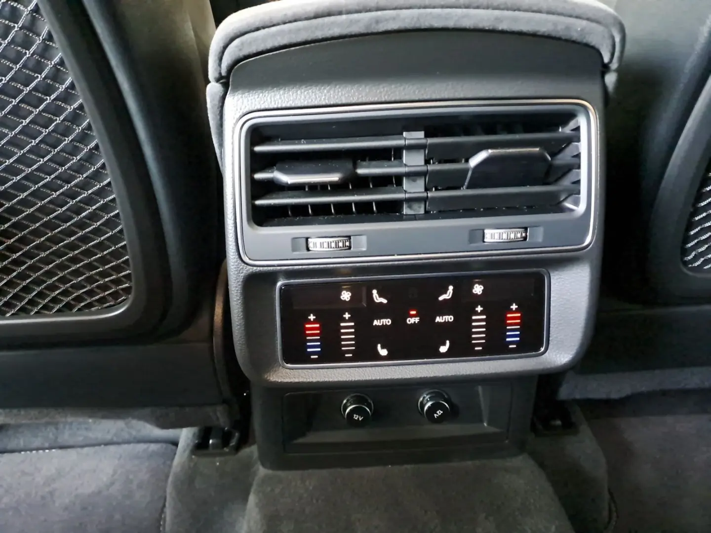 RS Q8 TFSI quattro  AHK PANO B&O HEAD-UP STANDHE