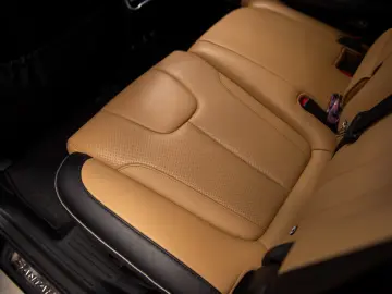 Hyundai Santa Fe 1.6 T-GDI Hybrid 4WD