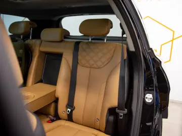 Hyundai Santa Fe 1.6 T-GDI Hybrid 4WD